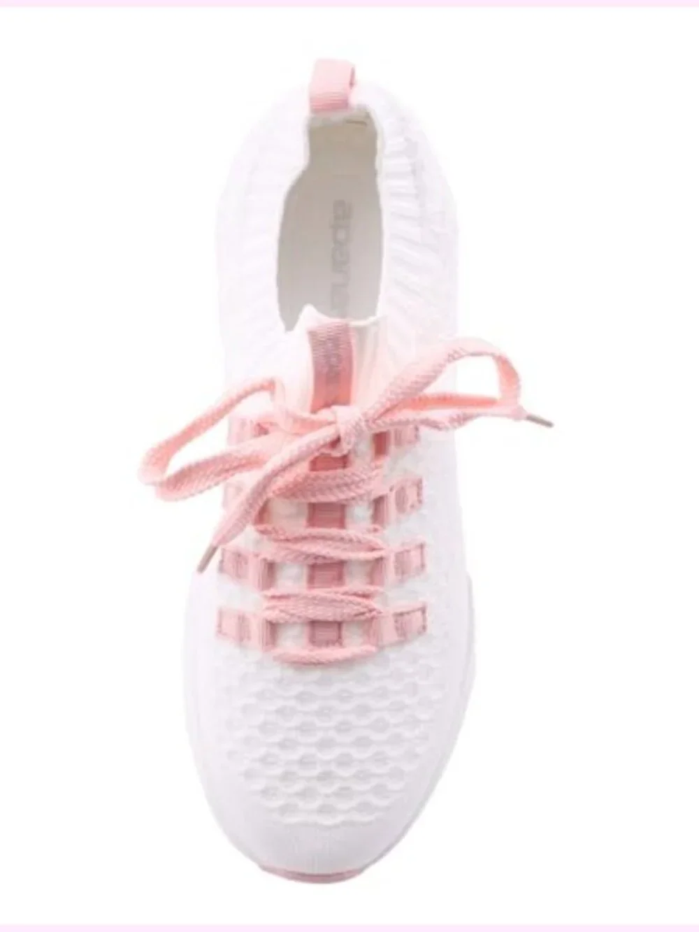 Lightweight Road Running Shoes with Dry-Wicking Technology and Lace-Up Closure,